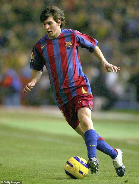 Lionel Messi Messi 2005, Messi News, Soccer Jokes, Lio Messi, Football Poses, Cadiz Spain, Lionel Messi Fc Barcelona, Lionel Messi Barcelona, Messi Soccer