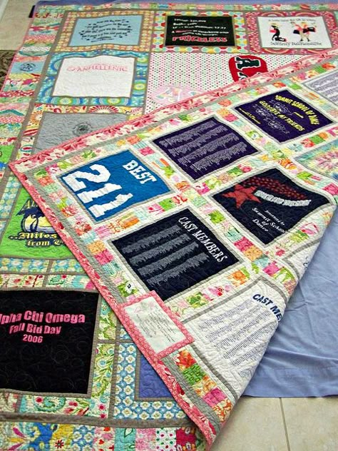 T-shirt quilt - like the idea of bordering each tshirt with a solid and then different prints. Would lend nicely to QATG. Tee Shirt Quilt, T Shirt Quilt, Tshirt Quilt, Memory Quilt, Shirt Quilt, Quilting Tips, Quilting Crafts, Craft Time, Beautiful Quilts