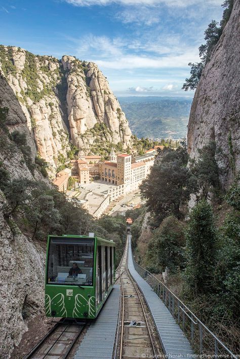 Monserrat Spain, Montserrat Spain, Backpacking Spain, Barcelona Spain Travel, Spain Aesthetic, Spain Culture, Spain Travel Guide, Spain Vacation, Spain Holidays