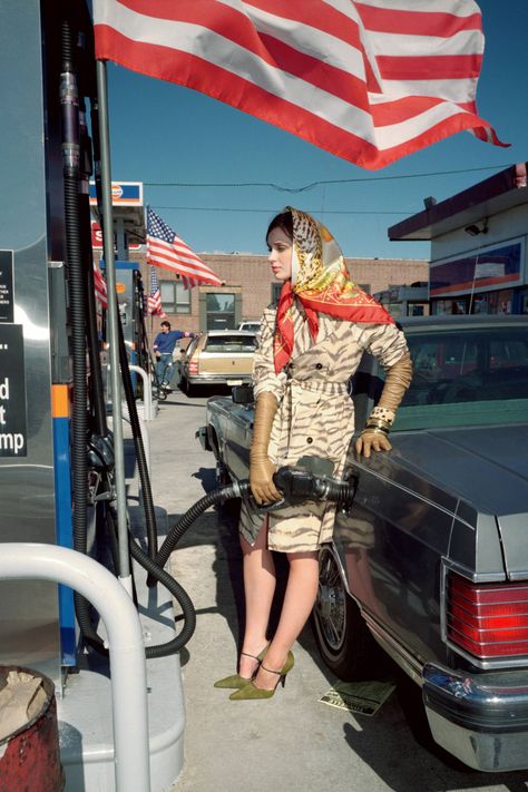 Fashion shoot for Amica (unpublished), New York, USA, 1999. Photo: Martin Parr/Magnum Photos William Eggleston, Photographic Projects, Cindy Sherman, Martin Parr, Robert Doisneau, Septième Art, Gas Pump, Paris Mode, Photographer Portfolio