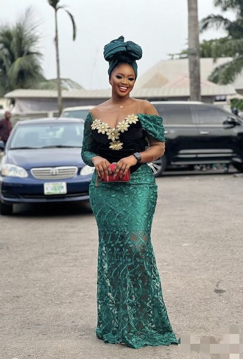 Burnt Orange And Emerald Green Aso Ebi - Gist94 Chantilly Lace Asoebi Styles, Simple Lace Styles For Ladies, Latest Lace Gown Styles Aso Ebi 2023, Lace Mixed With Plain Material Asoebi, Asoebi Lace Styles Classy 2023, Aseobi Design 2023 Lace, Ashoebi Gowns Lace Styles, Emerald Green Asoebi Lace Styles, Styles For Lace Gown Asoebi