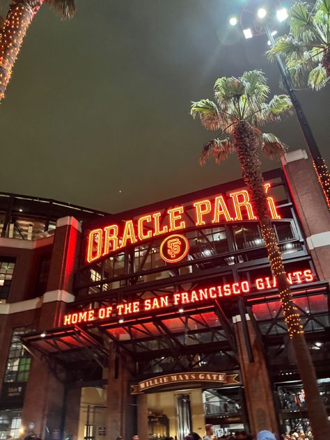 Giants Game Aesthetic, Vintage Baseball Aesthetic, Baseball Game Aesthetic, Baseball Stadium Aesthetic, Baseball Stadium Wallpaper, San Francisco Aesthetic, Baseball Aesthetic, Sf Giants Wallpaper, Oracle Park