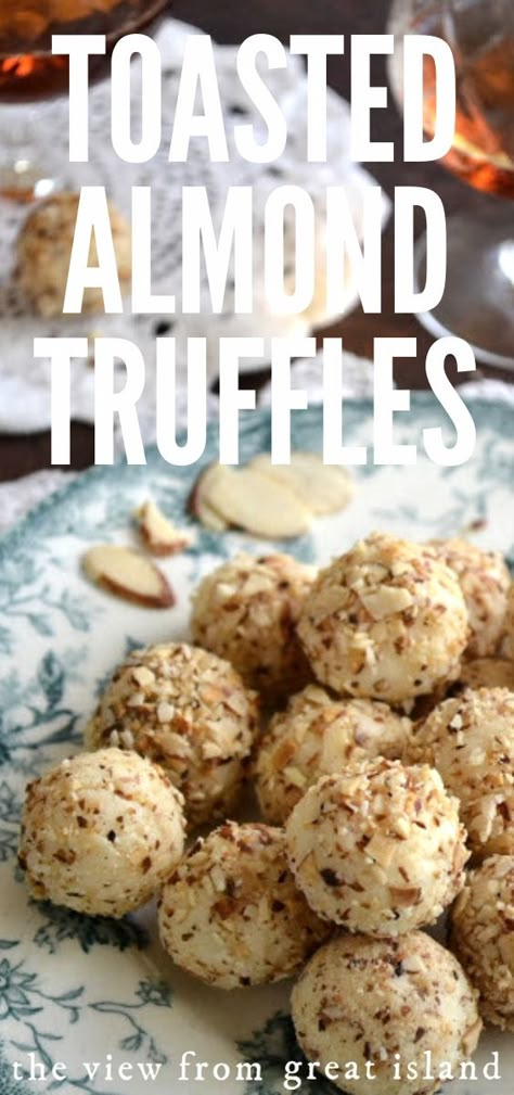 These white chocolate toasted almond truffles are flavored with Amaretto, along with a dose of almond extract, and then coated in toasted almonds! #recipe #easy #whitechocolate #amaretto #ganache #dessert #holidays #candy #almonds  via @https://www.pinterest.com/slmoran21/ Candy Almonds, Elegant Holiday Desserts, Almond Truffles, Oreo Truffles Recipe, Almonds Recipe, Truffle Cookies, Christmas Truffles, Dessert Truffles, Candy Truffles