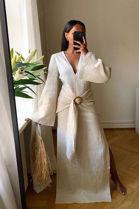 24 Dress-Outfit Ideas to Wear Before the End of Summer | Who What Wear Linen Dresses Elegant, Linen Style Fashion, Estilo Hijab, Divine Goddess, Modest Summer Dresses, Mode Kimono, Modest Summer Outfits, Mode Abaya, Modesty Fashion