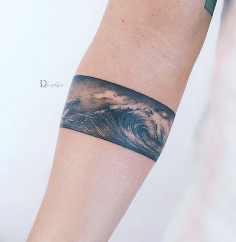 Ocean Wave Arm Band Tattoo, Realistic Waves Tattoo, Waves Bracelet Tattoo, Beach Band Tattoo, Sea Band Tattoo, Wave Tatoos Men, Wave Tattoo Arm Band, Wave Band Tattoo Design, Waves Band Tattoo