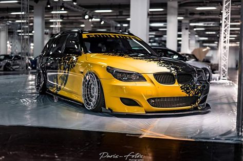 Car Pic, Aesthetic Car, Bmw E60, Wagons, Custom Build, Car Pictures, Bmw Car, Sports Car, Bmw