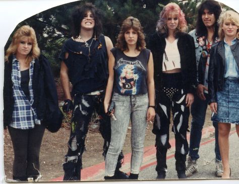 High school rockers, San Mateo, CA - 1987 80s Rock Aesthetic, 1987 Fashion, 1980s Outfits, 1980s Aesthetic, Outfits Highschool, 80s Metal, High School Fashion, Rock Aesthetic, 80s And 90s Fashion