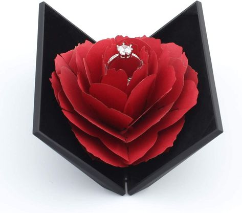 Propose in a special way with this beautiful ring box! Ring Case, Box Roses, Crystal Box, Small Ring, Valentines Day Presents, Unusual Rings, Engagement Ring Box, Proposal Engagement, Wedding Ring Box