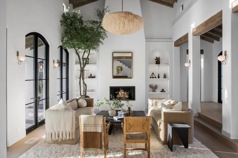 Spanish Revival Living Room, Spanish Style Home Interior, Modern Spanish Style, Upper West Side Apartment, Spanish Interior, Spanish Revival Home, Spanish Modern, Mediterranean Interior, Spanish Style Home