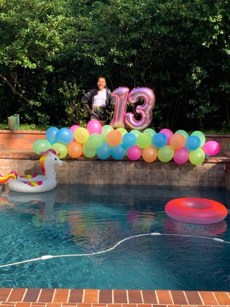 18th Birthday Pool Party Ideas Theme, Pool Party Essentials List, Simple Pool Party Ideas, Neon Pool Party Decorations, Pool Party 13th Birthday, Pool Party Bday Ideas, Night Swim Party, Pool Disco Party, Glow Pool Party Ideas