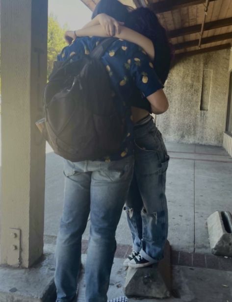 Cute high school couple hugging with girl on parking curb to be taller Height Difference Couples Aesthetics, Huge Height Difference Couple Aesthetic, Tall Person Hugging Short Person, Hugging A Tall Guy, Height Difference Hug, High Difference Couple, Couples With Height Difference, Tall Guy Short Girl Couple Aesthetic, Big Height Difference Couple