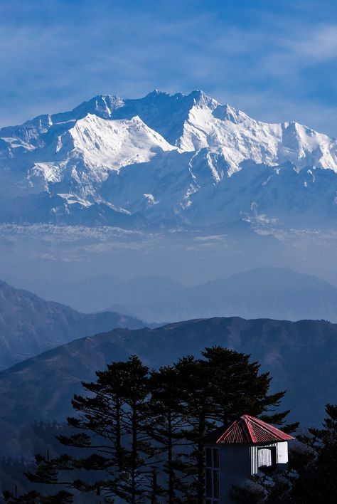 Himalayas Photography, Himalaya Mountain, Mountain Embroidery, Himalayas Mountain, Mountain Aesthetic, Mountains Aesthetic, Leh Ladakh, Cool Pictures For Wallpaper, Mussoorie