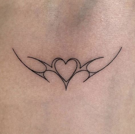 Tato Grunge, Tulip Tattoos, Tramp Stamps, Tato Minimal, Womp Womp, Tattoo Board, Simple Tattoo Designs, Small Hand Tattoos, Heart Designs