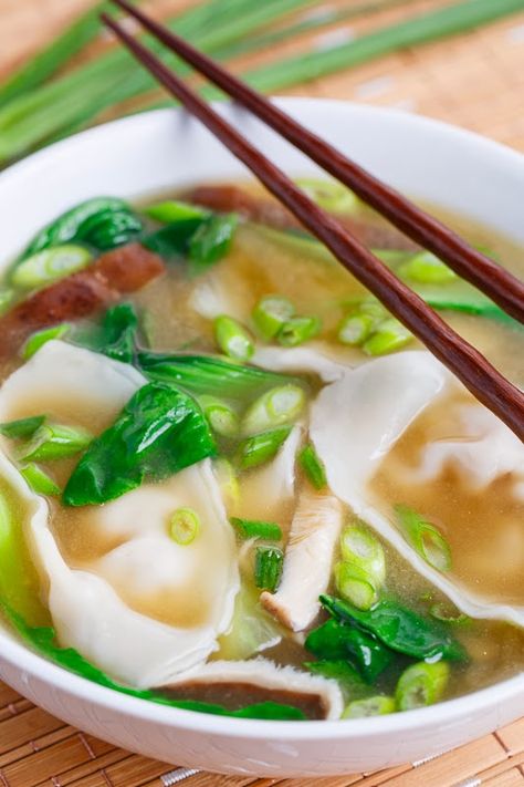 Shrimp Wonton Soup, Wonton Soup Recipe, Shrimp Wonton, Won Ton, Asian Soup, Wonton Wrappers, Wontons, Asian Cooking, Asian Dishes