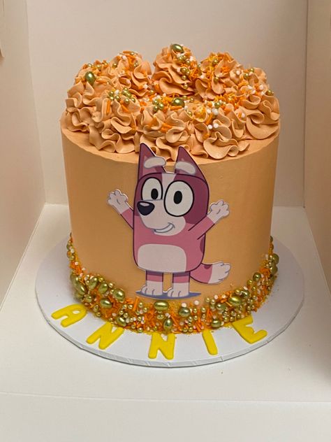 Bingo Cake Ideas Bluey, Bingo Bluey Cake Ideas, Bingo Cake Bluey, Bingo Cake Ideas, Blue And Bingo, Bluey Y Bingo, Bingo Cake, Bingo Bluey, Baking Desserts