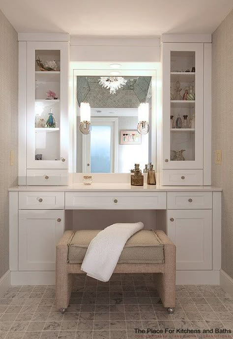 Tumblr - good use of a nook in bath. Vanity In A Closet Ideas, L Shape Vanity With Makeup Area, Custom Bathroom Makeup Vanity, Custom Vanity Ideas, Bathroom Built In Vanity, Make Up Vanity In Bathroom, Built In Vanity Ideas, Makeup Vanity Ideas Bathroom, Built In Vanity In Bedroom