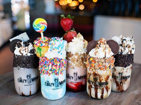 Crazy Mason Milkshake, Milkshake Shop, Crazy Shakes, Beach Dessert, Homemade Milkshake, Milkshake Flavours, Milkshake Bar, Ice Cream Place, Best Milkshakes