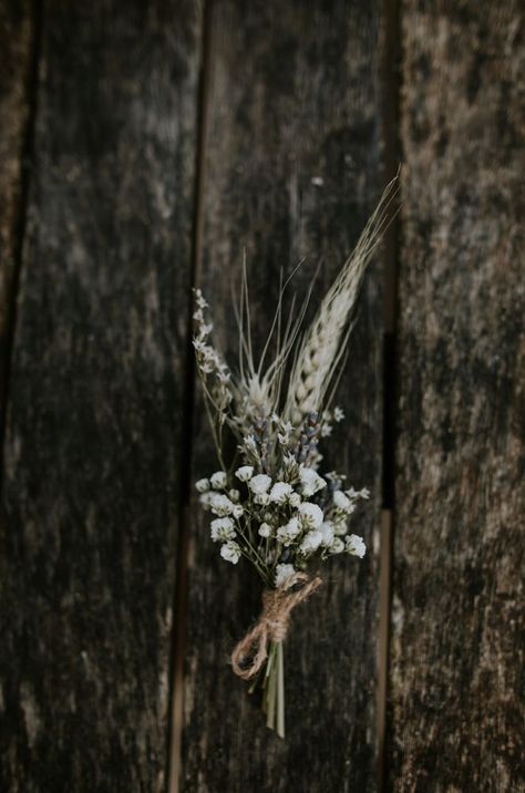 Bouquet Alternatives, Botanical Greenhouse, Purple Bridal Bouquet, Button Holes Wedding, Dried Flowers Wedding, Autumn Bride, Sustainable Wedding, Wedding Flower Arrangements, Dried Flower Bouquet