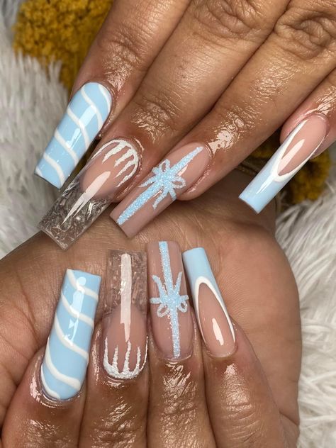 Coffin Holiday Nails, Winter Nail Inspiration, Winter Wonderland Nails, Wonderland Nails, Disney Christmas Nails, Work Lifestyle, Snowflake Nail, Snowflake Nail Art, Acrylic Toe Nails