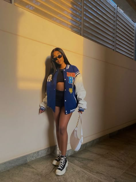 Varsity Jacket With Shorts, Jersey Jacket Outfit, Campus Fits, Luh Twizzy, Picnic Outfit Ideas, Varsity Outfit, Converse Platforms, Pink Outfit Ideas, Shein Codes