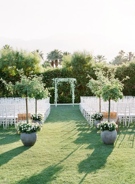 Wedding Plants, Wedding Ceremony Ideas, Romantic Outdoor Wedding, Garden Weddings Ceremony, Wedding Arbour, Indoor Ceremony, Palm Springs Wedding, Martha Stewart Weddings, Aisle Decor