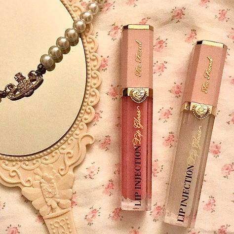 Too Faced Lip Injection Aesthetic, Too Faced Lip Balm, Two Faced Lip Gloss, Two Faced Makeup Aesthetic, Two Faced Aesthetic, Too Faced Makeup Aesthetic, Too Faced Aesthetic, Too Faced Lipgloss, Too Faced Lip Gloss