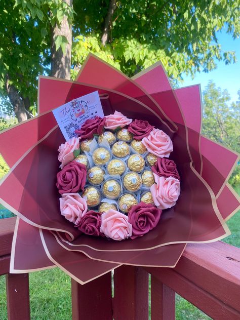 Ferraro Rocher rose bouquet, rose artificial flower bouquet, chocolate bouquet, perfect gift to present it for your love one on special occasion such as mother day, valentine day, birthday gift, anniversary gift, sweet sixteen gift, surprise gift, get well soon gift and anymore.  𝗛𝗢𝗪 𝗧𝗢 𝗢𝗥𝗗𝗘𝗥 ----------------------- 1. choose the option (ex. red) 2. choose the size (ex, L) 3. Add to cart then check out! 𝗦𝗛𝗜𝗣𝗣𝗜𝗡𝗚 𝗔𝗡𝗗 𝗣𝗥𝗢𝗖𝗘𝗦𝗦𝗜𝗡𝗚 𝗧𝗜𝗠𝗘 ----------------------------- Snack Bouquet, Fiance Valentines Gift, Chocolate Flowers Bouquet, Sweet Sixteen Gifts, 1st Wedding Anniversary Gift, Chocolate Diy, Luxury Flower Bouquets, Valentines Gift Box, Fancy Flowers