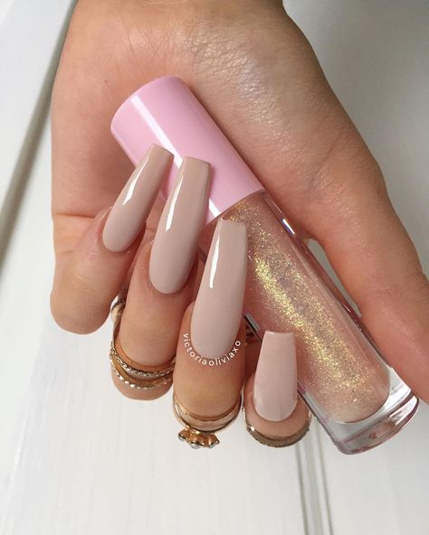 Plain Coffin Nails, Nail Ideas Plain, Long Coffin Nail Ideas, Coffin Nail Ideas, Chloe Nails, Plain Nails, Ombre Acrylic Nails, Beige Nails, Fall Acrylic Nails