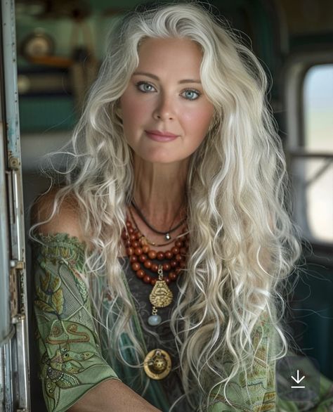 Long Hair Older Women, Long Silver Hair, Silver Haired Beauties, Grey Curly Hair, Gorgeous Gray Hair, Grey Hair Inspiration, Beautiful Gray Hair, Silver Grey Hair, Long Gray Hair