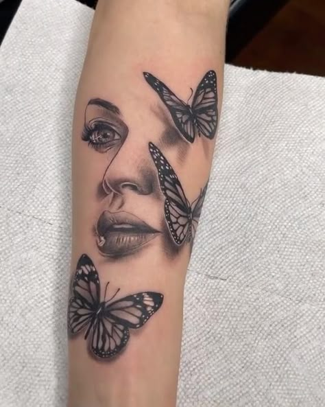 Realistic Eye Tattoo, Arm Sleeve Tattoos For Women, Inner Arm Tattoo, Hand And Finger Tattoos, Butterfly Tattoos For Women, Tattoos For Women Flowers, Forearm Tattoo Women, Red Ink Tattoos, Dope Tattoos For Women