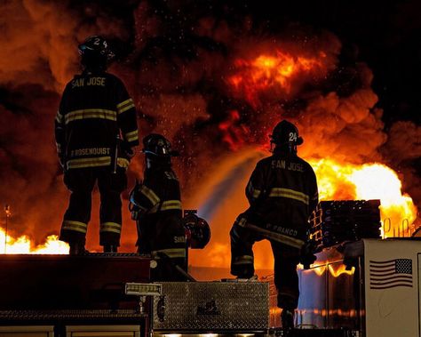 . Nyfd Firefighters, Fire Photoshoot, Becoming A Firefighter, Firefighter Brotherhood, Firefighter Family, Firefighter Humor, Firefighter Apparel, Firefighter Love, Female Firefighter