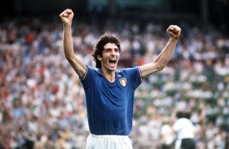 Paolo Rossi #azzurri Dino Zoff, Karl-heinz Rummenigge, 1982 World Cup, Paolo Rossi, Roberto Baggio, Soccer Highlights, Santiago Bernabeu, Zico, World Cup Final