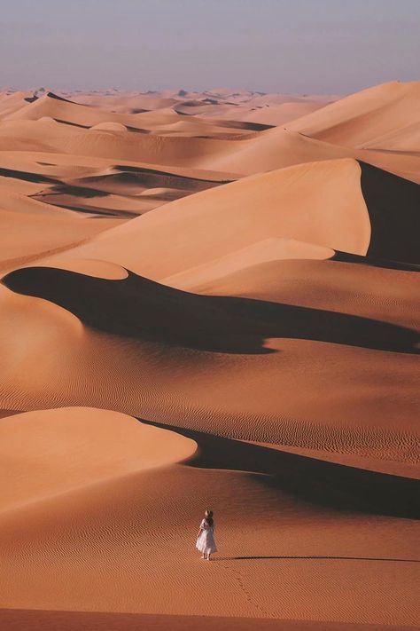 Aesthetic picture of Planet Earth. Discover more photos of Hello Emilie with On The Road Again Desert Nomad, Deserts Of The World, Aesthetic Picture, Digital Portrait Art, Morocco Travel, January 7, On The Road Again, Desert Landscaping, Pose Reference Photo