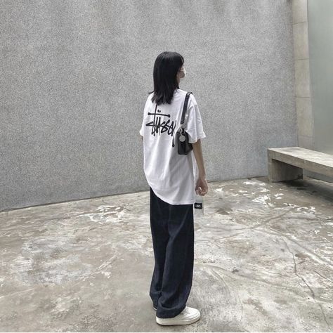 Boyish Outfits, Baggy Clothes, Tomboy Style Outfits, Looks Street Style, Tomboy Fashion, 가을 패션, Korean Outfits, Casual Style Outfits, Aesthetic Outfits