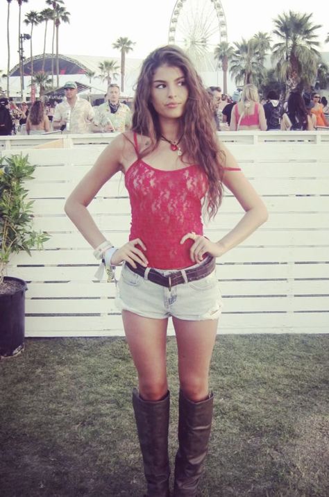 Rock Chic Outfits Summer, 2016 Aesthetic Outfits, Wireless Festival Outfits, 2014 Tumblr Aesthetic Outfits, Reading Festival Outfits, Summer Outfits Festival, 2010 Outfits, Outfit Coachella, Cochella Outfits