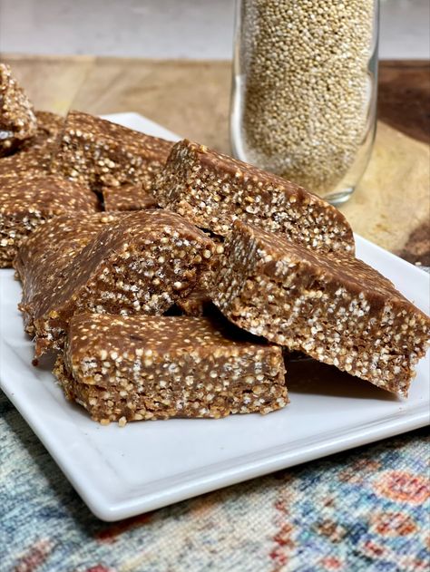 Quinoa Bars Recipes, Quinoa Crunch Bars, Quinoa Crunch, Rotation Diet, Capsule Kitchen, Chocolate Quinoa, Quinoa Bars, Toasted Quinoa, Butter Powder