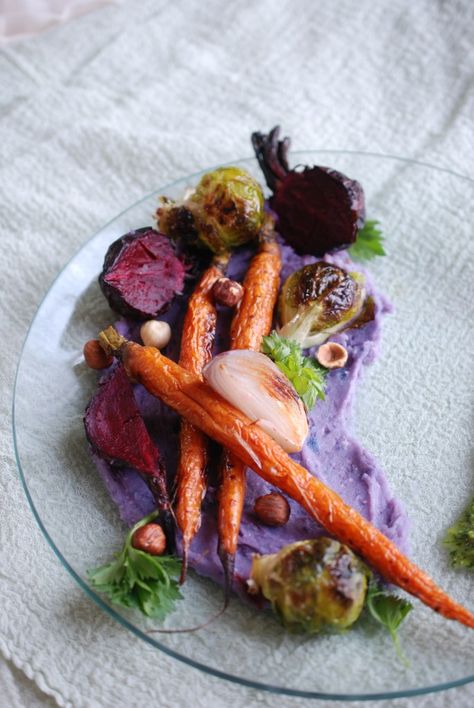 Purple Mashed Potatoes, Purple Potato Recipes, Roast Veggies, Purple Potatoes, With Mashed Potatoes, Vegan Meal, Roasted Veggies, Vegan Dishes, Interesting Food Recipes