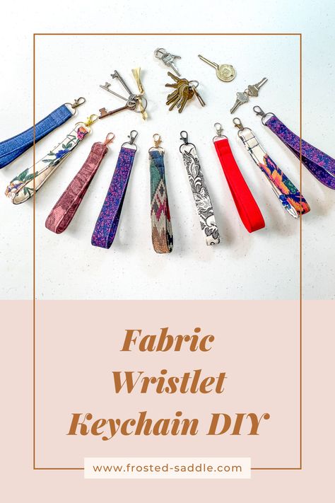 How to make a fabric wristlet keychain.  Sew your own wristlet keychains out of your favorite fabric. Fabric Wristlet Keychain Diy, Fabric Keychain Diy Free Pattern, Memorial Keychain Diy, Diy Keychains For Men, Fabric Key Chain, Wrist Keychain Diy, Diy Fabric Keychain, Sewing Keychains, Wristlet Keychain Diy