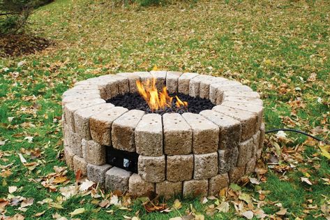 Diy Propane Fire Pit, Diy Gas Fire Pit, Diy Fire Pit Ideas, Cheap Fire Pit, Fire Pit Plans, Diy Outdoor Fireplace, Natural Gas Fire Pit, Fire Pit Ring, Diy Bird Bath