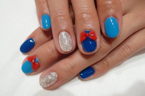 Snow white nails White Nails Simple, Snow White Nails, Ribbon Nails, Frozen Nails, Disney Inspired Nails, Themed Nails, Inspired Nails, Disney Nails, Nails Simple