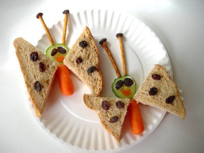 Bread And Butterflies Diy, Butterfly Sandwiches, Butterfly Snack Ideas, Food Butterfly, Butterfly Snacks For Kids, Fun Kid Lunch, Easy Toddler Meals, Childrens Meals, Decorações Com Comidas