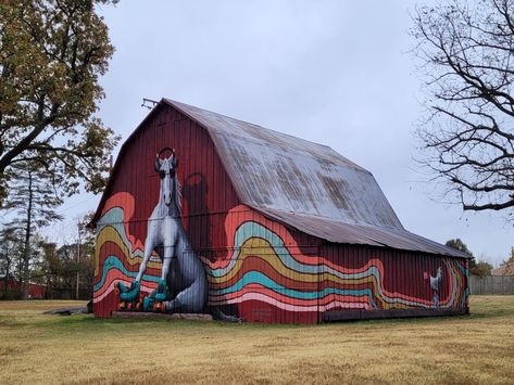 Barn Murals Ideas, Barn Mural, Farm Mural, Horse Mural, Inside Art, Barn Art, Water Tower, Old Buildings, Art Center