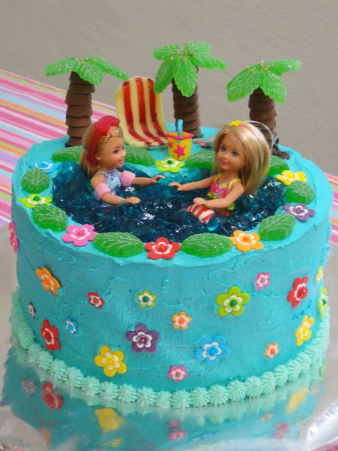 Barbie pool party birthday cake made by me Pool Party Birthday Cake, Swimming Pool Cake, Kue Fondant, Barbie Pool, Barbie Pool Party, Party Birthday Cake, Pool Party Cakes, Pool Party Food, Pool Cake