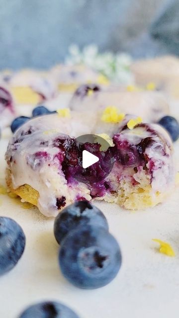 Jolene Kesler on Instagram: "These Lemon Blueberry Cake Donuts are fluffy, moist, and filled with fresh juicy blueberries and a hint of lemon zest. The donuts are glazed with a blueberry lemon glaze for the perfect breakfast, brunch, or treat any time of the day. If you don’t have a donut pan, you can make these in a muffin pan to make delicious donut muffins. The full recipe can be found on my blog simplecookingwithpep.com.

Here are a few tips:
Rubbing the lemon zest and sugar together with your hands releases the lemon oils and makes the lemon flavor more pronounced.
This glaze is made using fresh blueberries, but you can substitute store bought blueberry jam instead.

#donuts #blueberry #lemonblueberry #blueberrydonut #doughnut #blueberrydoughnut #lemon #baking #easyrecipe #foodie #des Banana Pudding Cookies, Blueberry Cake Donuts, Blueberry Streusel Muffins, Lemon Blueberry Cake, Rolls Homemade, Simple Baking, Muffin Streusel, Blueberry Lemon Cake, Blueberry Crumble