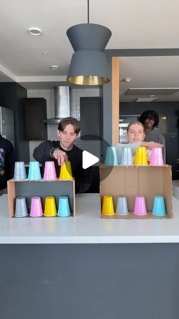 AMBER MAMIAN | NEW FAMILY CHALLENGE ➡️ follow us for more family fun ideas 🙌🏼 try to stack your cups to match those inside the box before the other team... | Instagram Kids Games For Inside, Nurture Room, Family Fun Ideas, Stack Game, Xmas Games, Family Challenge, Games Night, Team Building Games, King Khan