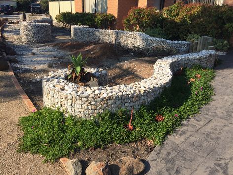 Curved gabion wall Curved Gabion Wall, Gabion Garden, Garden Walls, Gabion Wall, Patio Wall, Ideas Garden, Outdoor Ideas, Garden Paths, House Inspo