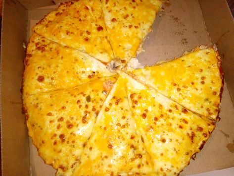 Triple deck pizza Debonairs Pizza, Food Board, Snap Food, Yummy Yummy, Cheese Pizza, Pizza, Quick Saves, Pizzas