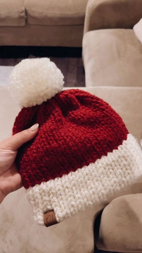 Christmas Beanie Knitting Pattern, Santa Hat Knitting Pattern Free, Crochet Christmas Beanie Free Pattern, Hat Loom Patterns, Mens Winter Hat Crochet Pattern, Crochet Christmas Hat Pattern, Double Brim Knit Hat Pattern Free, Christmas Beanies Crochet, Crochet Christmas Beanie