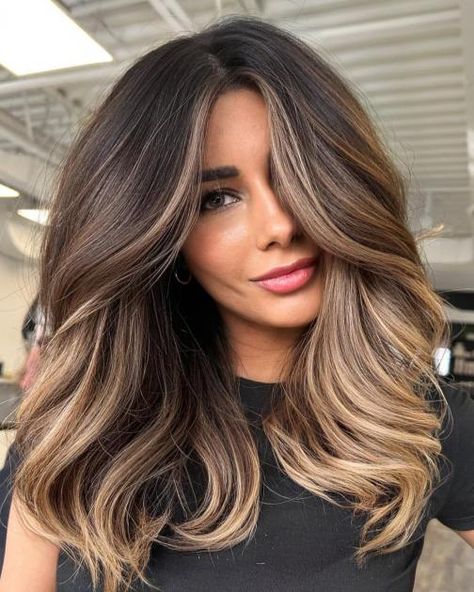 Low-Maintenance Bronde Balayage Look Balayage Hair Ideas, Ash Brown Balayage, Balayage Long Hair, Ash Blonde Balayage, Bronde Balayage, Hair Adviser, Chocolate Hair, Balayage Hair Dark, Caramel Balayage