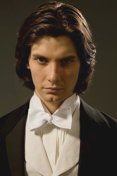 Ben Barnes Dorian Gray, Dorian Gray Painting, Dorian Gray Portrait, Young Sirius Black, Ben Barnes Sirius, Dorian Grey, Narnia Prince Caspian, Oliver Wood, Prince Caspian